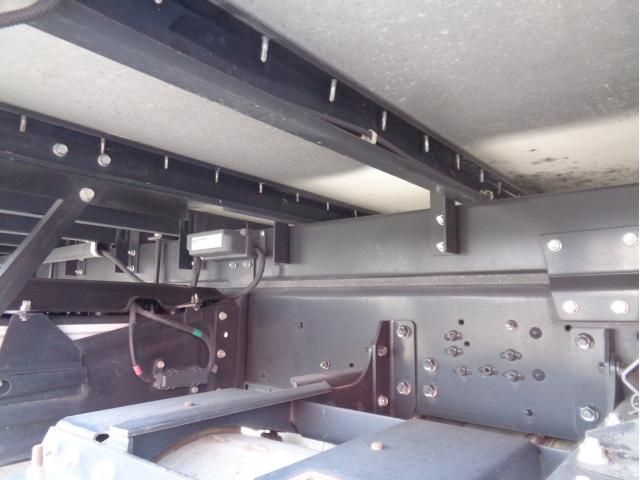 Mitsubishi FIGHTER 2021-03 8060568-15