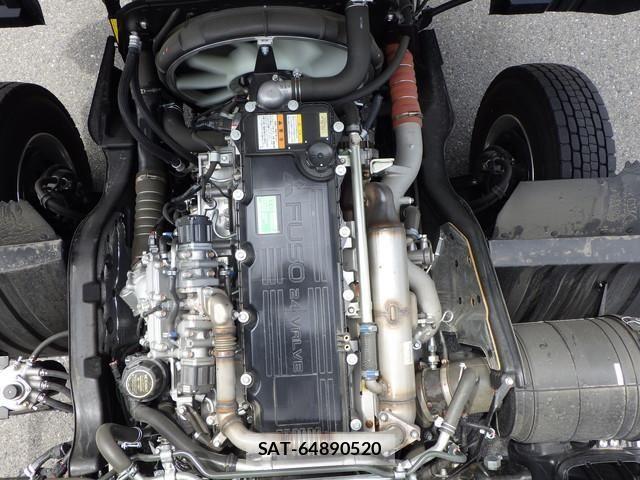 Mitsubishi FIGHTER 2025-11 8073743-18