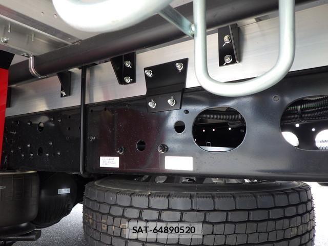 Mitsubishi FIGHTER 2025-11 8073743-24