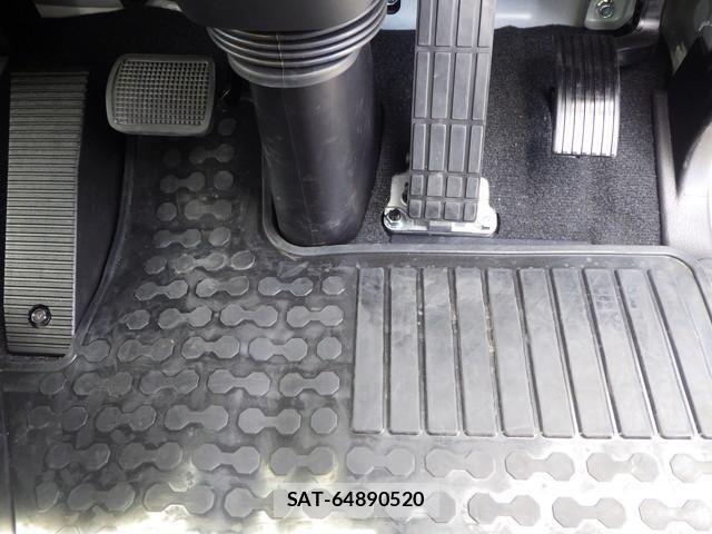 Mitsubishi FIGHTER 2025-11 8073743-28