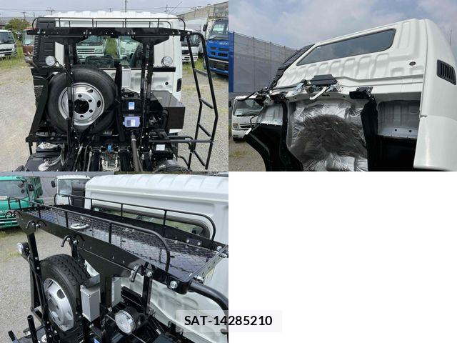Mitsubishi FIGHTER 2026-04 8073745-17