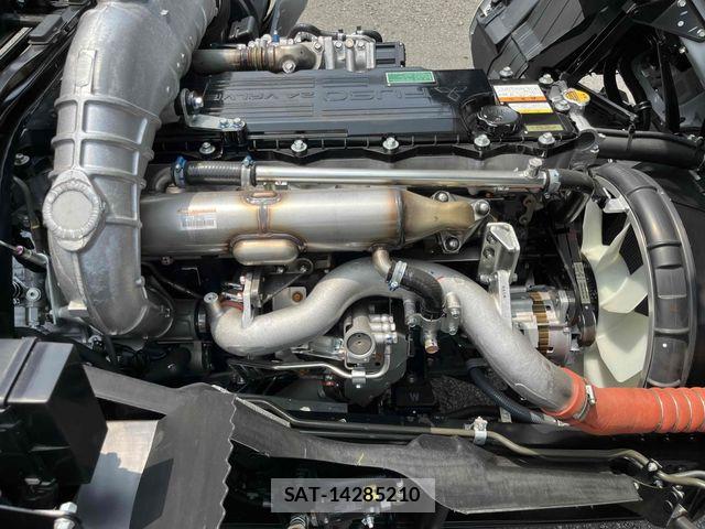 Mitsubishi FIGHTER 2026-04 8073745-25