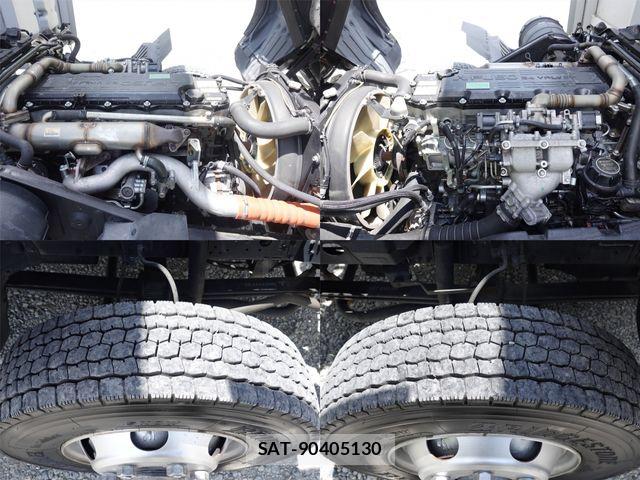 Mitsubishi FIGHTER 2017-04 8073750-13