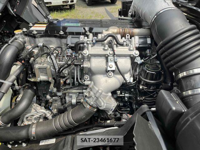 Mitsubishi FIGHTER 2026-04 8073744-24