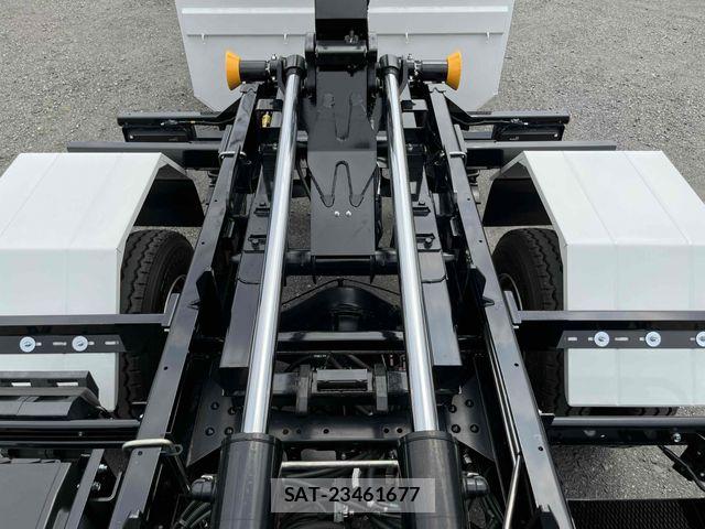 Mitsubishi FIGHTER 2026-04 8073744-8