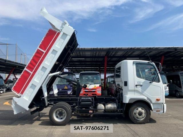 Mitsubishi FIGHTER 2020-07 8099136-5