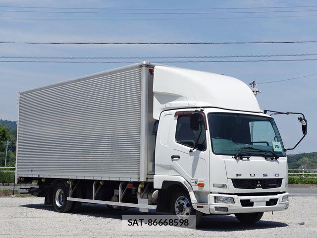 Mitsubishi FIGHTER 2014-12 8099139-24