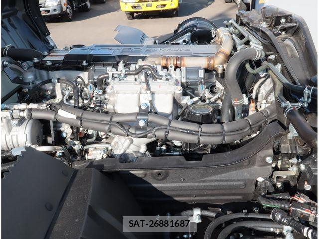 Mitsubishi FIGHTER 2025-08 8130108-29