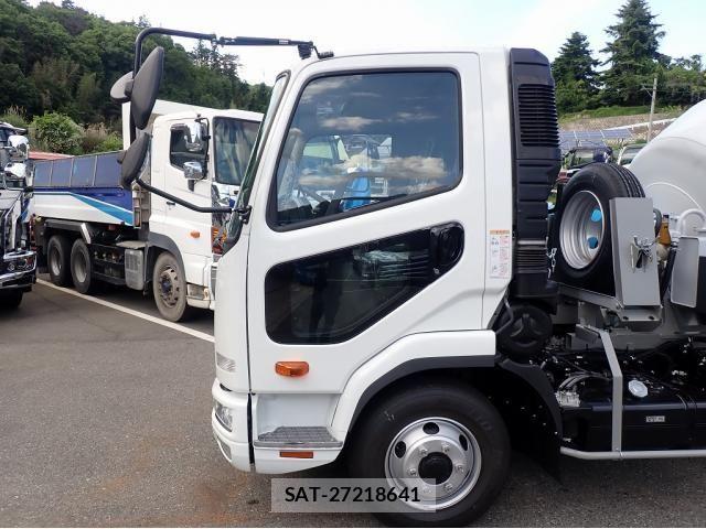 Mitsubishi FIGHTER 2026-04 8145809-13