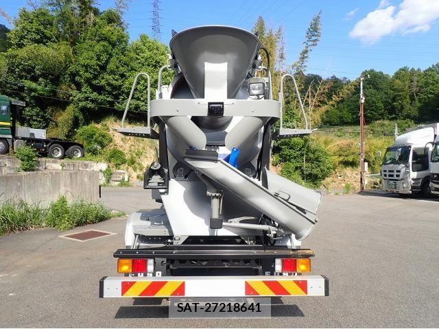 Mitsubishi FIGHTER 2026-04 8145809-4