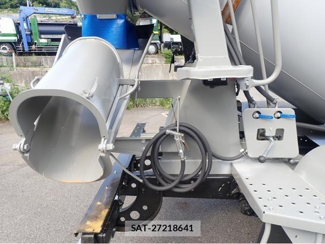 Mitsubishi FIGHTER 2026-04 8145809-6