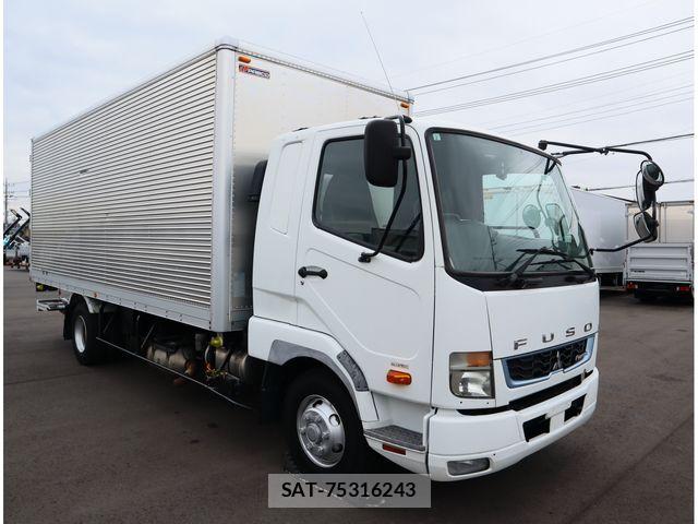 Mitsubishi FIGHTER 2019-02 8158427-1