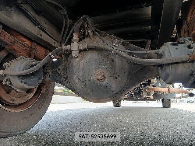 Mitsubishi FIGHTER 2003-12 8158428-19