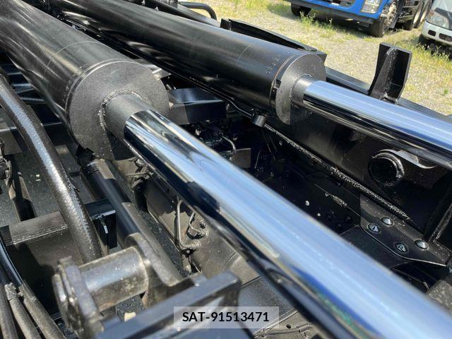 Mitsubishi FIGHTER 2008-08 8158425-9