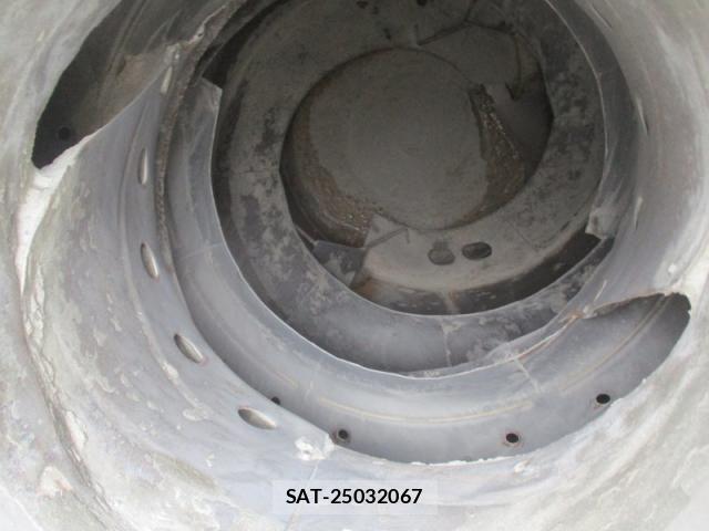 Mitsubishi FIGHTER 2017-10 8158424-23