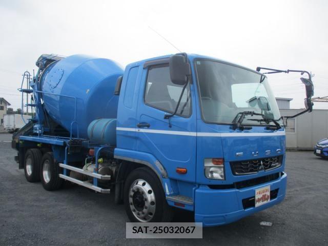 Mitsubishi FIGHTER 2017-10 8158424-5