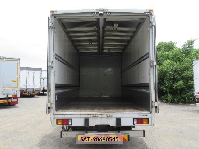 Mitsubishi FIGHTER 2021-04 8158432-9