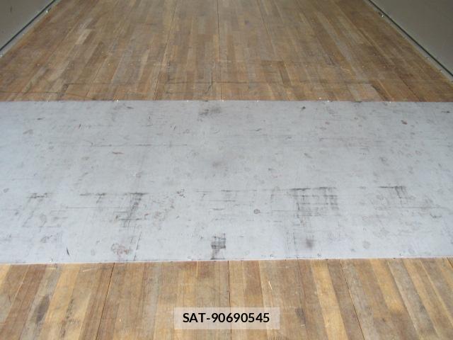 Mitsubishi FIGHTER 2021-04 8158432-16