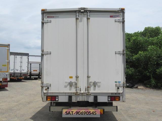 Mitsubishi FIGHTER 2021-04 8158432-4