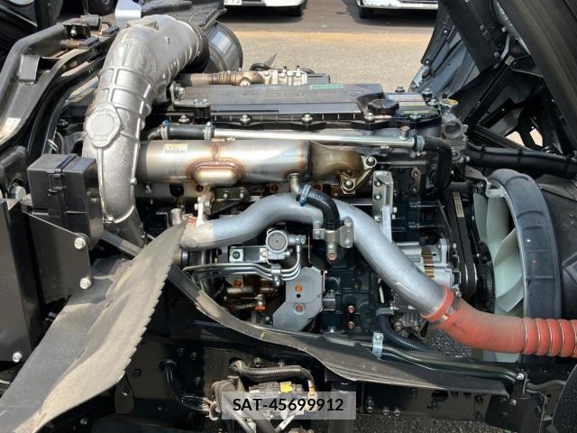 Mitsubishi FIGHTER 2025-08 8158418-13