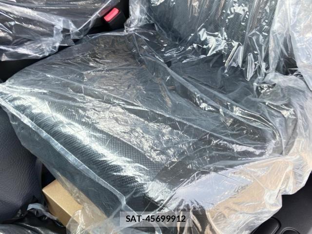 Mitsubishi FIGHTER 2025-08 8158418-15
