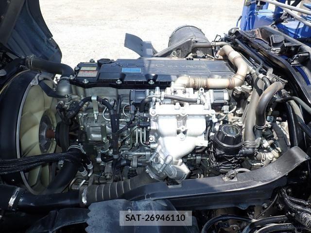 Mitsubishi FIGHTER 2017-08 8158421-24