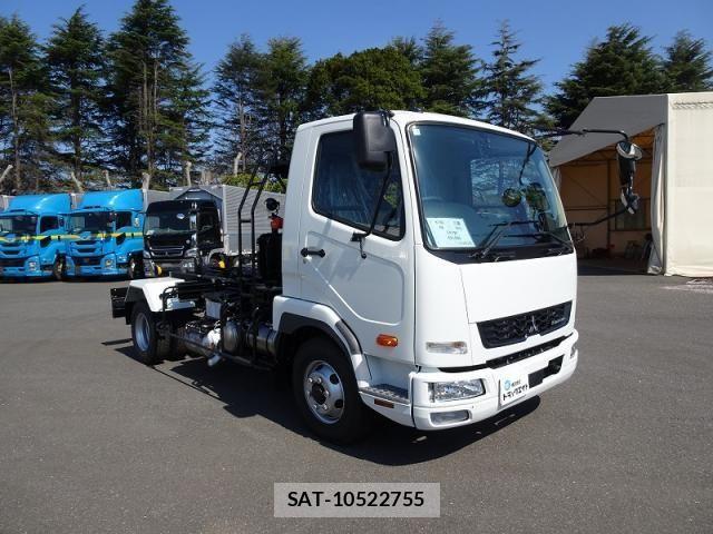 Mitsubishi FIGHTER 2026-03 8158420-1