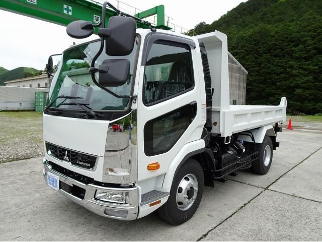 Mitsubishi FIGHTER 2026-03 8186371-2