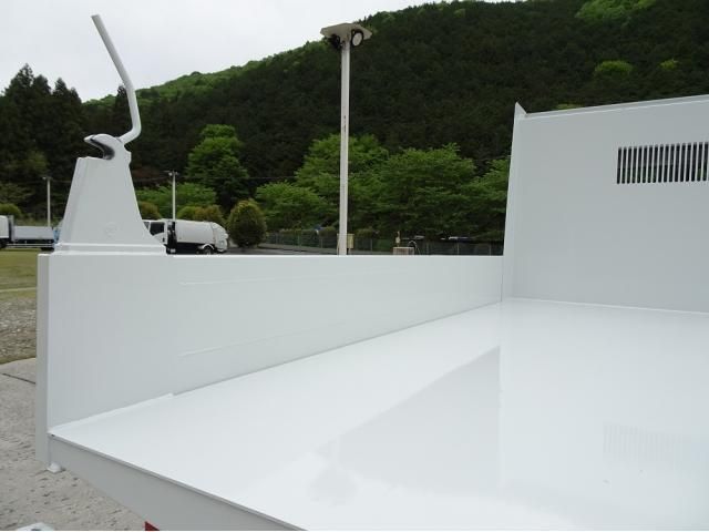 Mitsubishi FIGHTER 2026-03 8186370-12