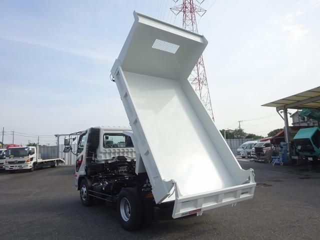 Mitsubishi FIGHTER 2026-03 8186370-1