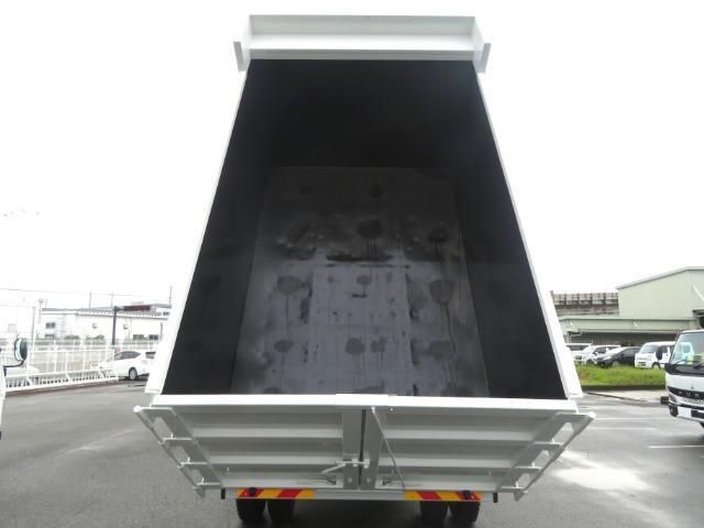 Mitsubishi FIGHTER 2009-12 8186378-29
