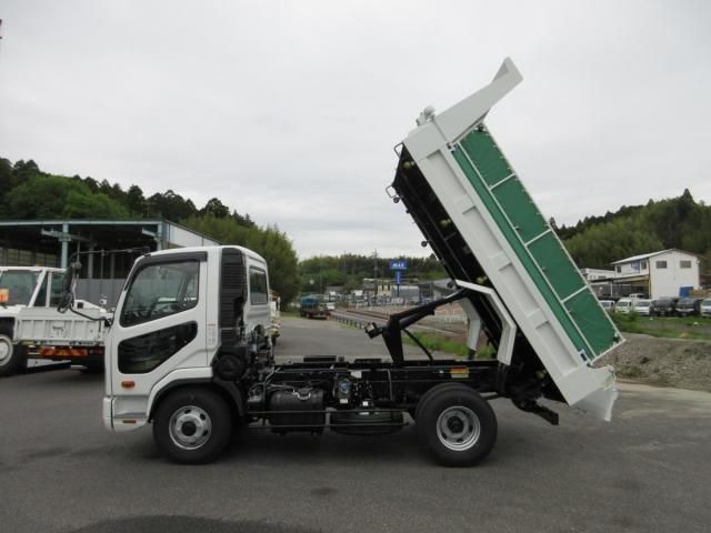 Mitsubishi FIGHTER 2026-04 8186372-22