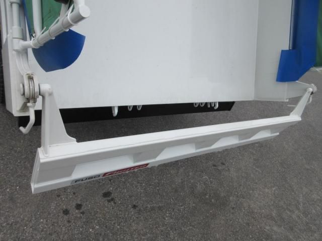 Mitsubishi FIGHTER 2026-04 8186372-23