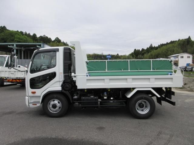 Mitsubishi FIGHTER 2026-04 8186372-3
