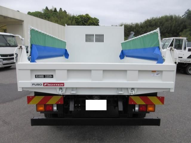 Mitsubishi FIGHTER 2026-04 8186372-4