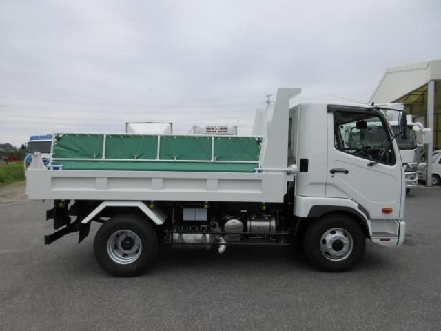 Mitsubishi FIGHTER 2026-04 8186372-5