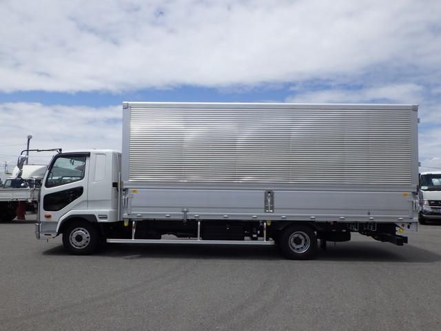 Mitsubishi FIGHTER 2025-10 8186365-7
