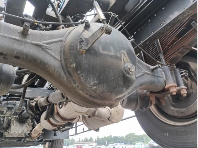 Mitsubishi FIGHTER 2024-07 8186368-17