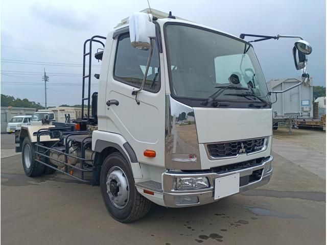 Mitsubishi FIGHTER 2024-07 8186368-1