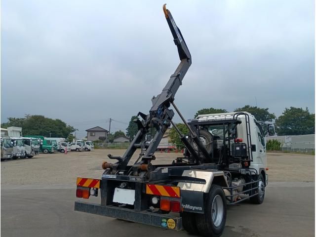 Mitsubishi FIGHTER 2024-07 8186368-6