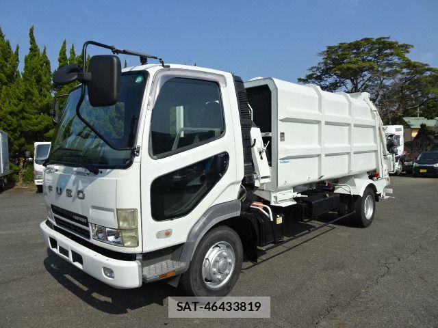 Mitsubishi FIGHTER 2005-03 8207505-0
