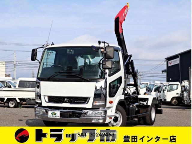 Mitsubishi FIGHTER 2026-02 8229973-0
