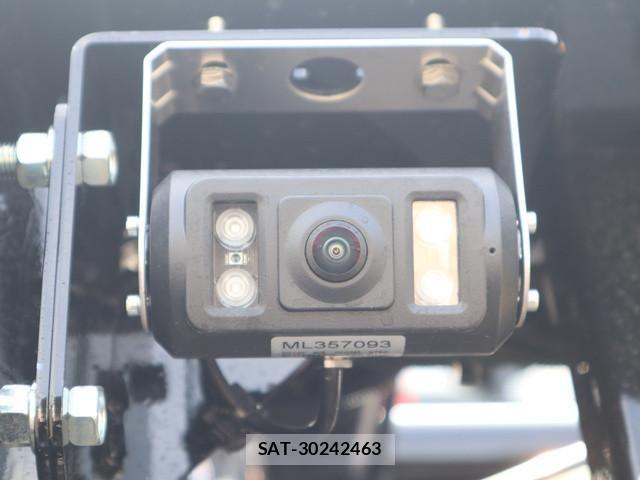 Mitsubishi FIGHTER 2026-02 8229973-26