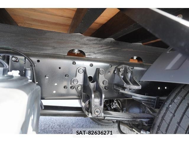 Mitsubishi FIGHTER 2024-06 8229958-10