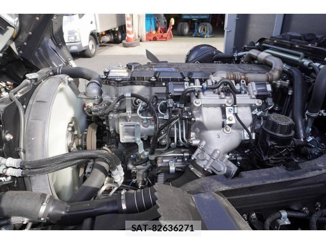Mitsubishi FIGHTER 2024-06 8229958-13