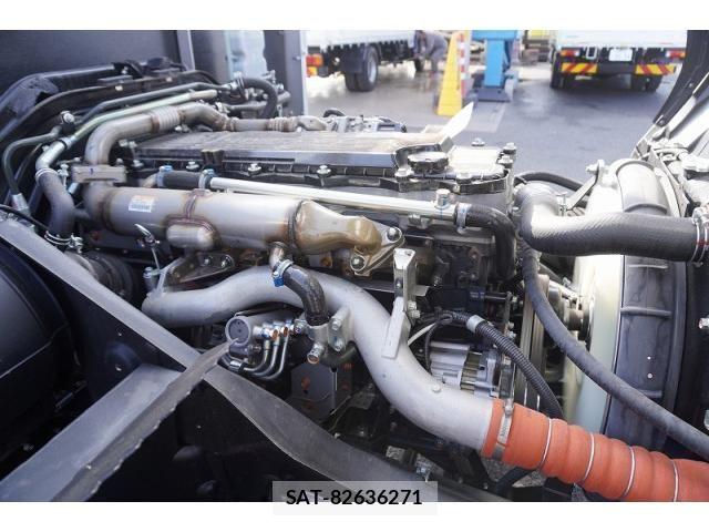 Mitsubishi FIGHTER 2024-06 8229958-14