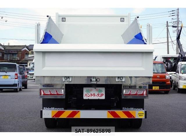 Mitsubishi FIGHTER 2024-07 8229940-3