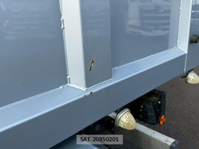 Mitsubishi FIGHTER 2014-10 8229974-19