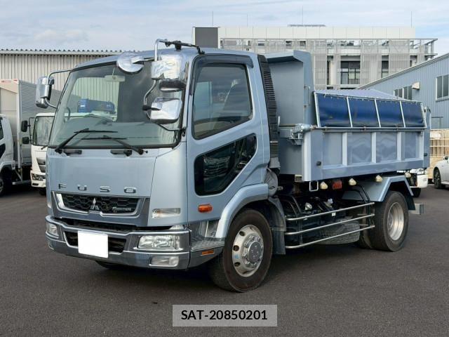 Mitsubishi FIGHTER 2014-10 8229974-6
