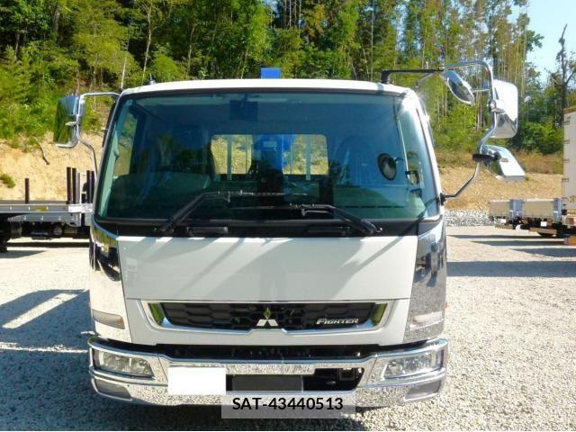 Mitsubishi FIGHTER 2026-04 8229961-1